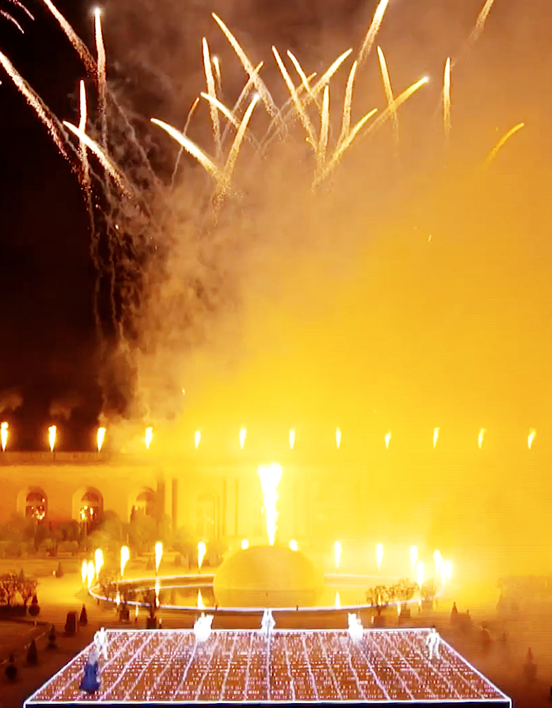 PLEINS FEUX SUR LE CHÂTEAU DE VERSAILLES